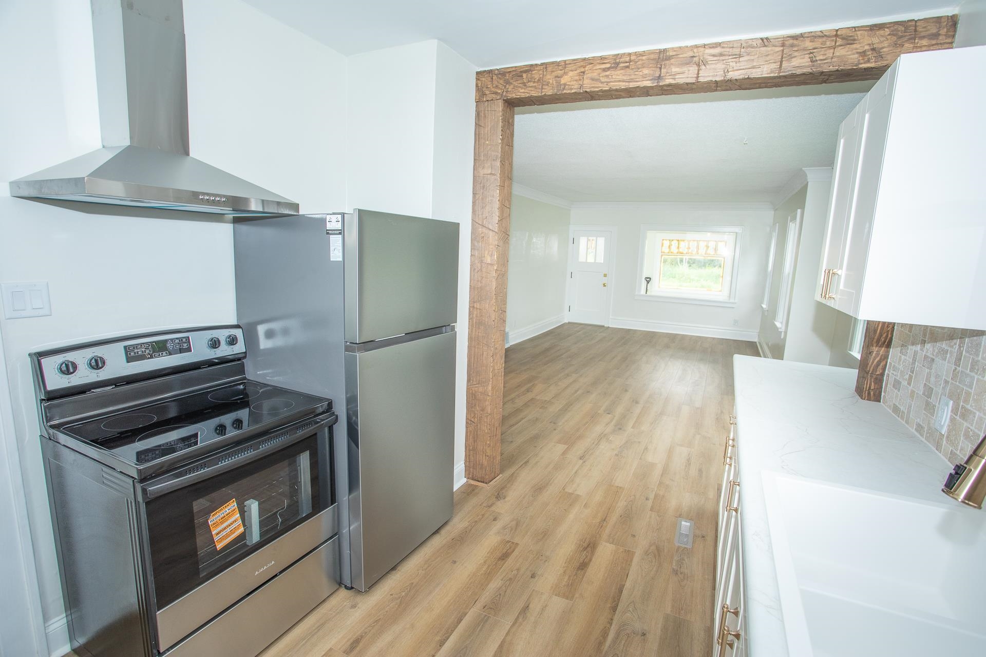 1923 North 28th Street Superior, WI 54880 - Photo 9 of 23 Kitchen