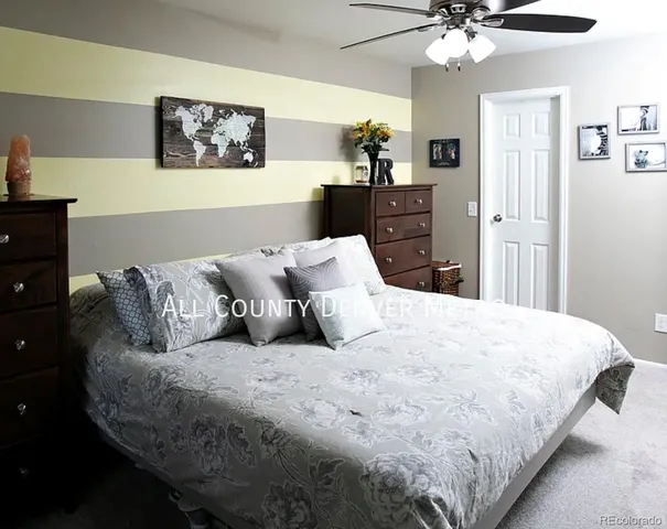 a bathroom with a sink and toilet