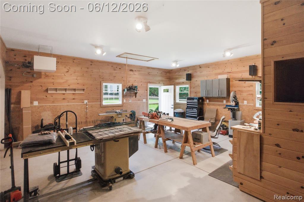 830 Hemingway Road Lake Orion, MI 48362 - Photo 48 of 70