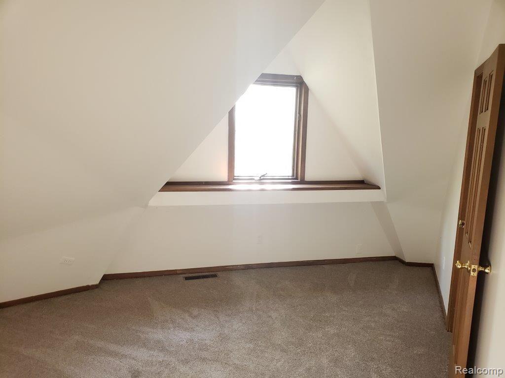 2228 North Henderson Road Davison, MI 48423 - Photo 23 of 52 Bedroom 2
