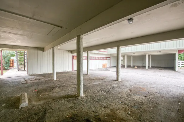 $910,000 | 521 West Ashlan Avenue, Clovis, CA 93612