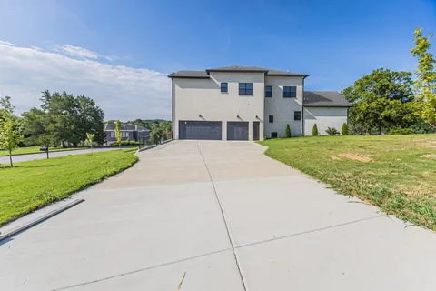 $950,000 | 2205 Kayla Drive, Goodlettsville, TN 37072
