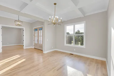 a view of empty room with window