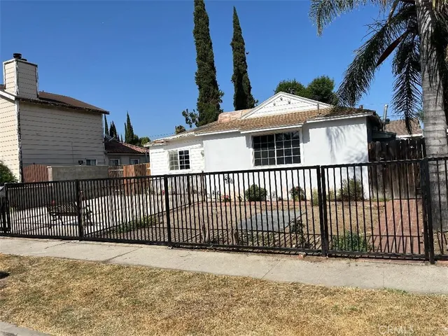 $875,000 | 6670 Aura Avenue, Reseda, CA 91335