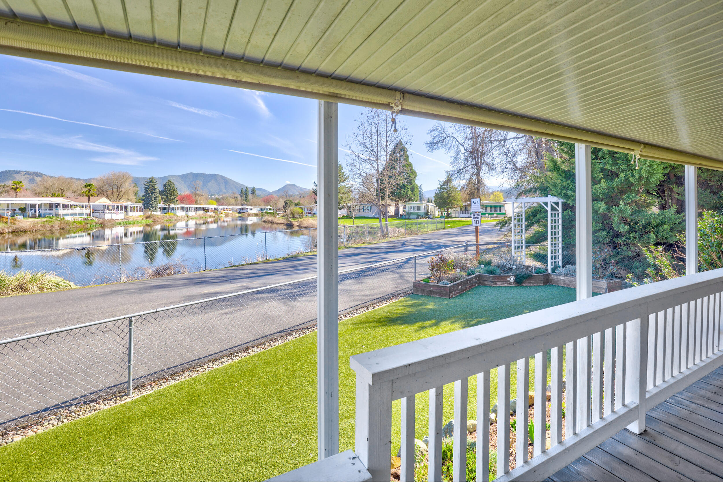 2295 Southwest Webster Road Grants Pass, OR 97526 - Photo 4 of 39 22_0r1a8814_5_6_7_8 copy