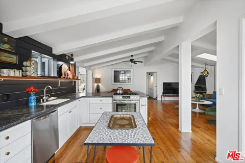 $1,450,000 | 29500 Heathercliff Road, Unit 69, Malibu, CA 90265