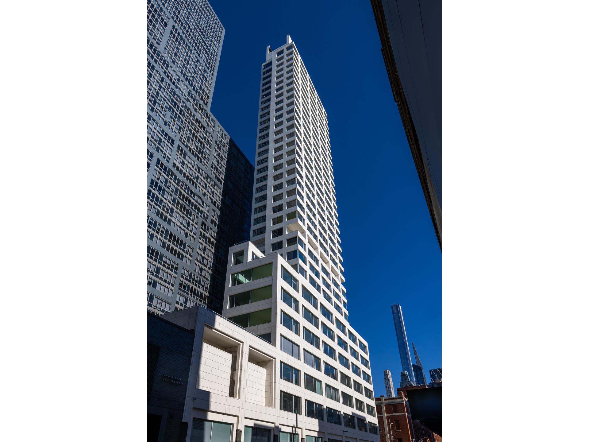 611 West 56th Street, Unit MAIS-ONWEST Manhattan, NY 10019 - Photo 21 of 38 a view of a tall building