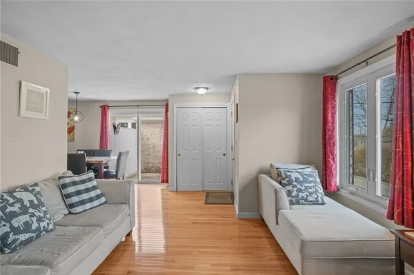 $329,900 | 52 Hawthorne Street, Unit 7, North Providence, RI 02904