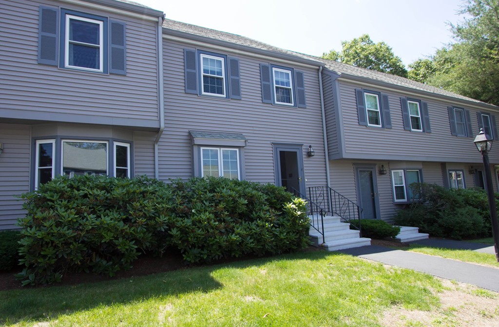 8 Oak Ridge Drive, Unit 4 Maynard, MA 01754 - Photo 1 of 30 Gallery Image 1