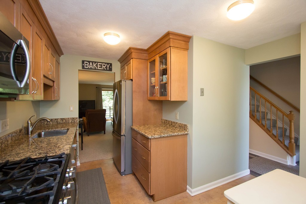 8 Oak Ridge Drive, Unit 4 Maynard, MA 01754 - Photo 3 of 30 Gallery Image 3