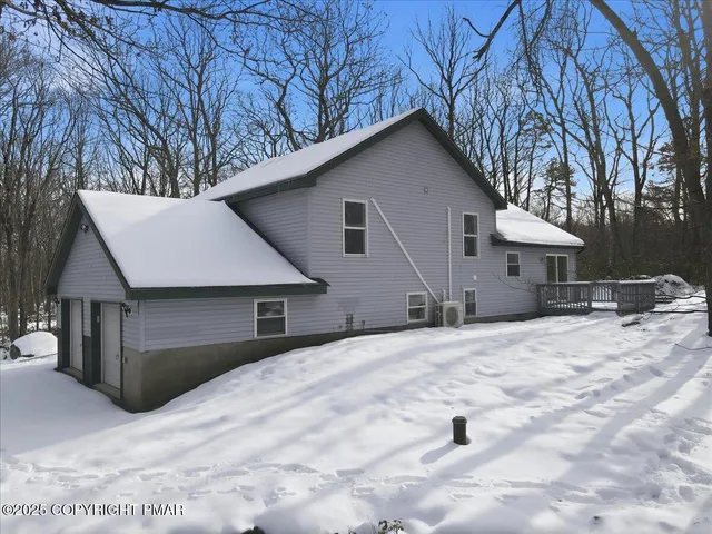 $439,800 | 171 Flatbrook Way, Milford, PA 18337