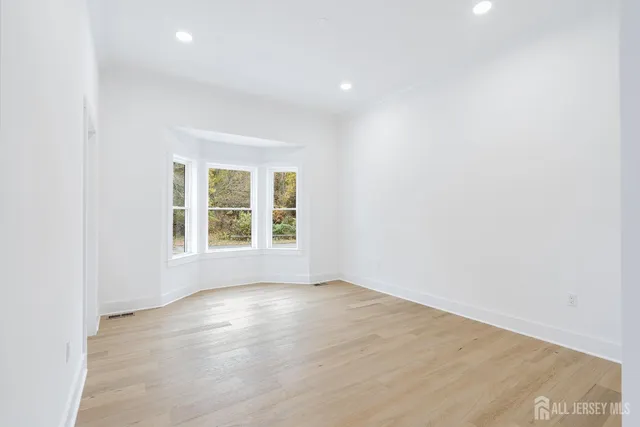 $1,150,000 | 34 Mill Road, Manalapan, NJ 07726