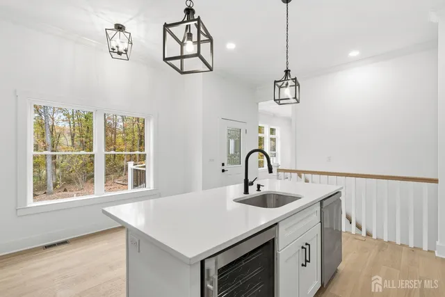 $1,150,000 | 34 Mill Road, Manalapan, NJ 07726