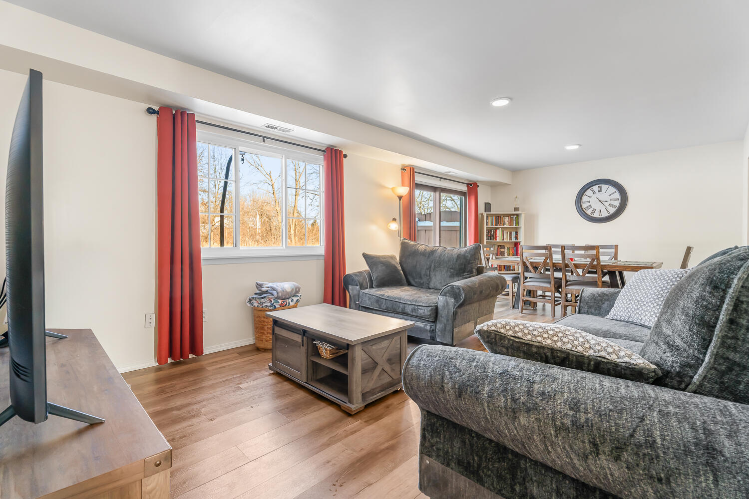 8323 Fairbanks Street, Unit 3E Crown Point, IN 46307 - Photo 3 of 14 1500x1000