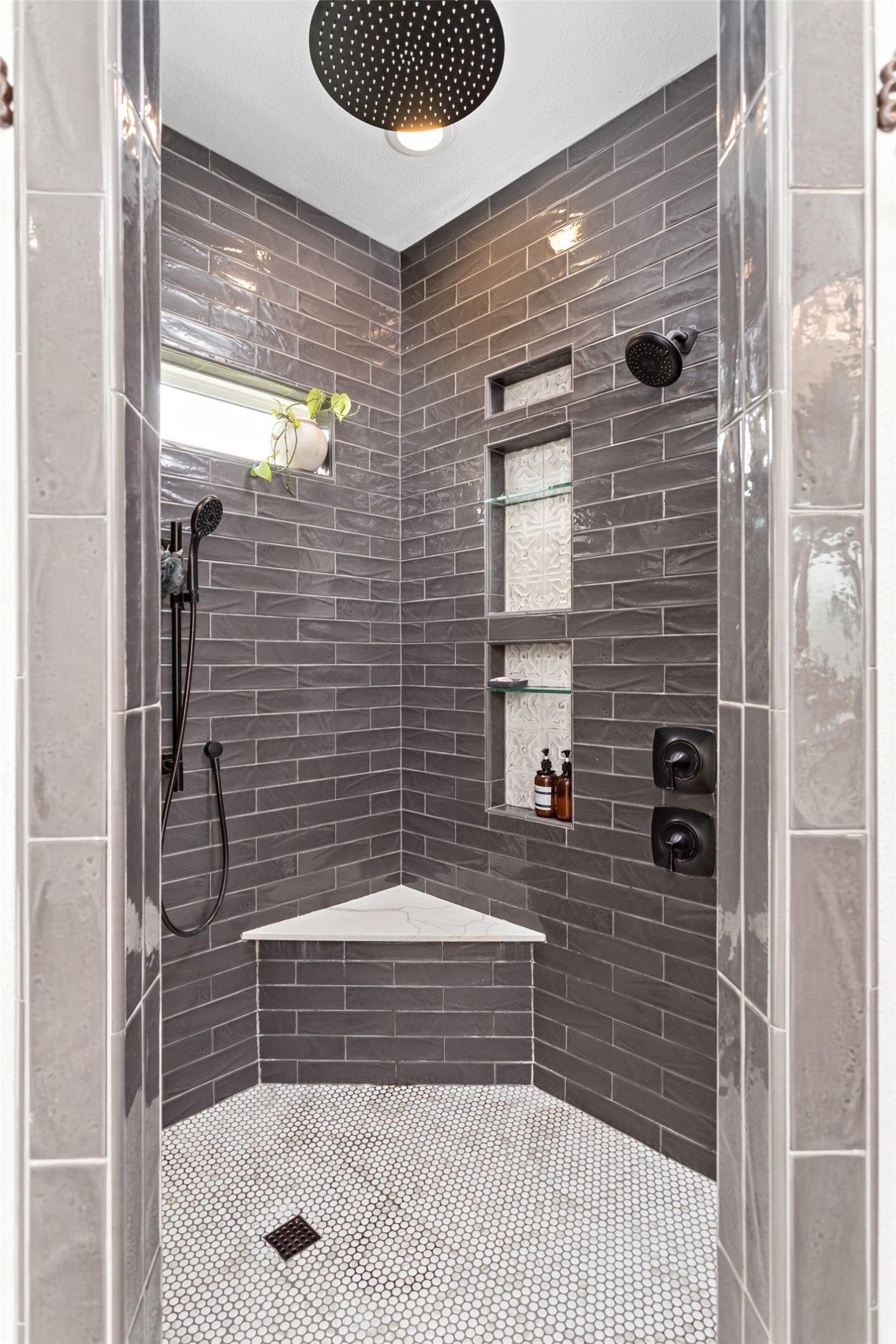 10573 Cooks Lake Road Lumberton, TX 77657 - Photo 21 of 47 a bathroom with a shower