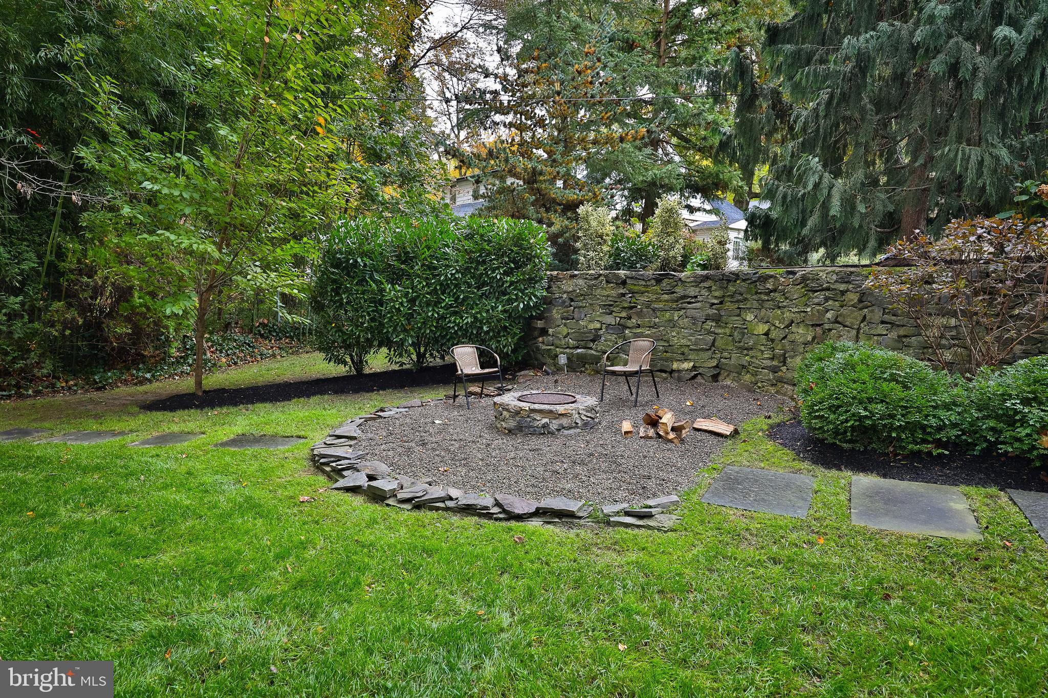 516 Bridle Road Glenside, PA 19038 - Photo 42 of 55 Backyard Firepit
