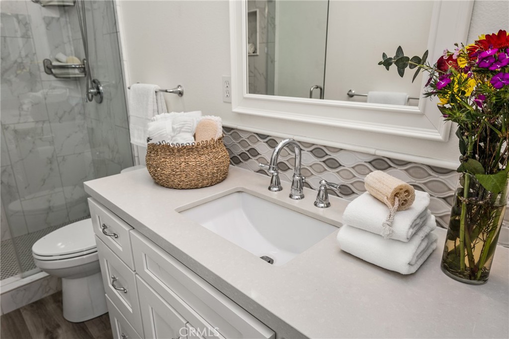 2981 Humeston Avenue Tustin, CA 92782 - Photo 20 of 52 Upstairs remodeled hall bathroom