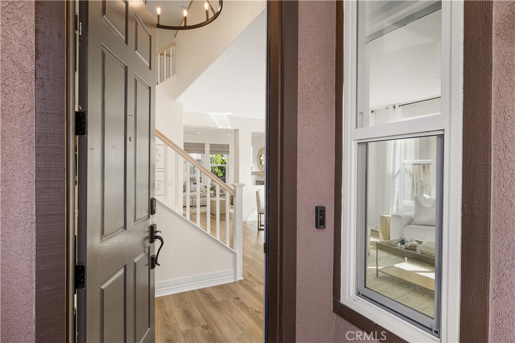 2981 Humeston Avenue Tustin, CA 92782 - Photo 4 of 52 Entrance