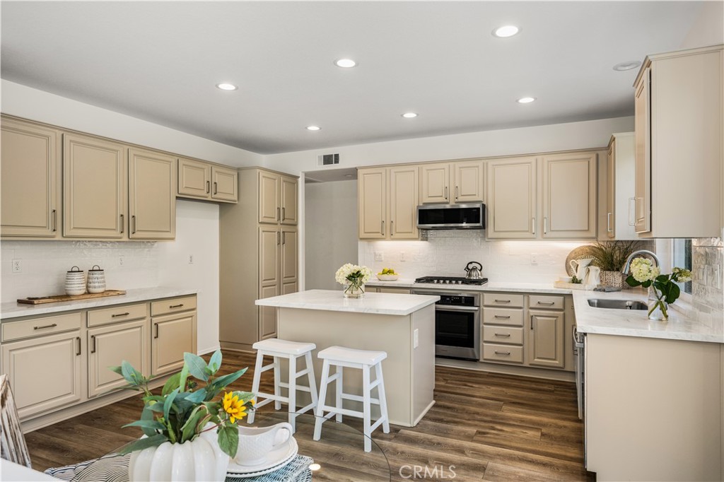 2981 Humeston Avenue Tustin, CA 92782 - Photo 9 of 52 Remodeled kitchen with center island