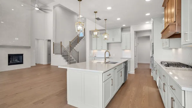 $794,900 | 31619 Bluebell Avenue, Fulshear, TX 77423