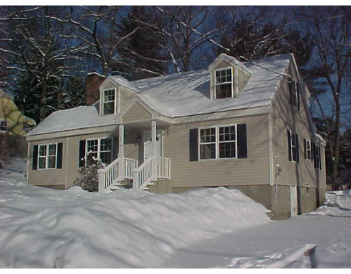 30 Lawrence Road Reading, MA 01867 - Photo 1 of 13 Gallery Image 1