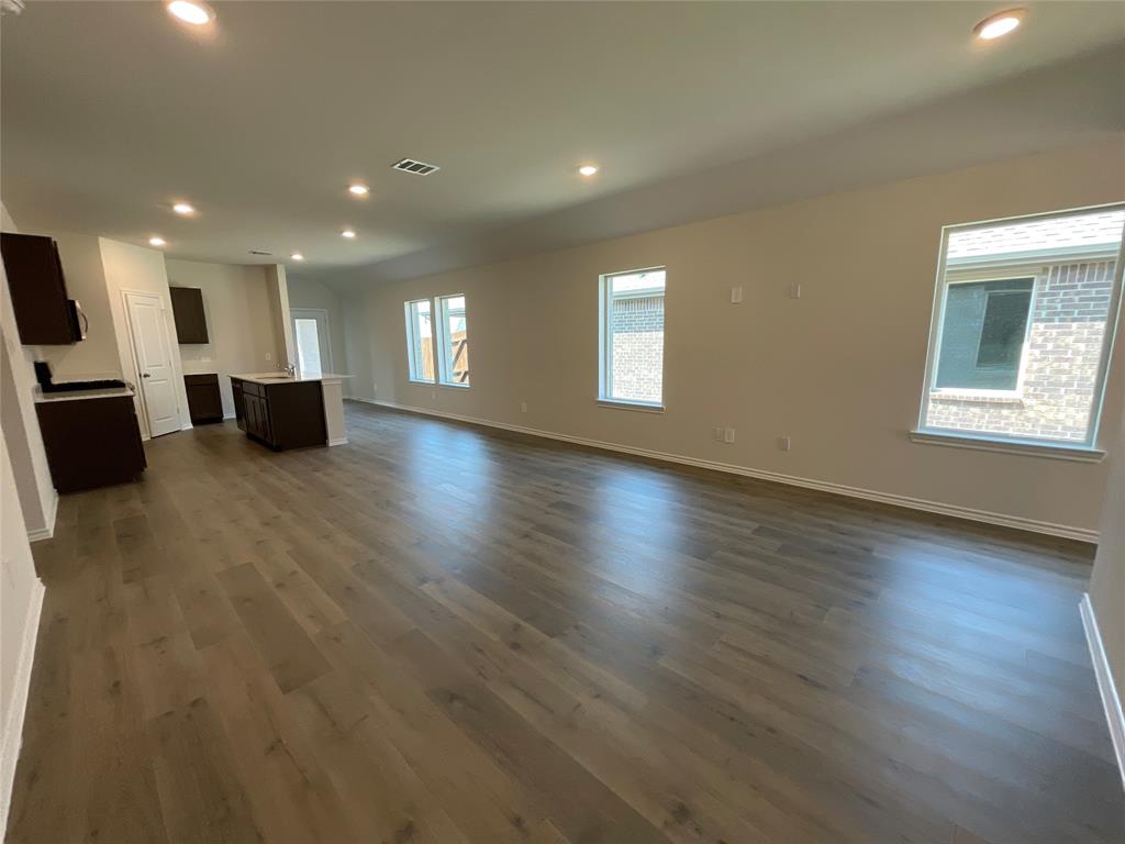 658 Walkabout Place Lavon, TX 75166 - Photo 4 of 19