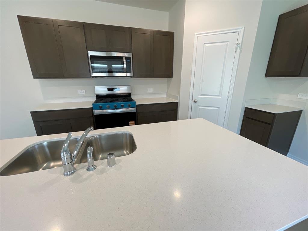 658 Walkabout Place Lavon, TX 75166 - Photo 6 of 19