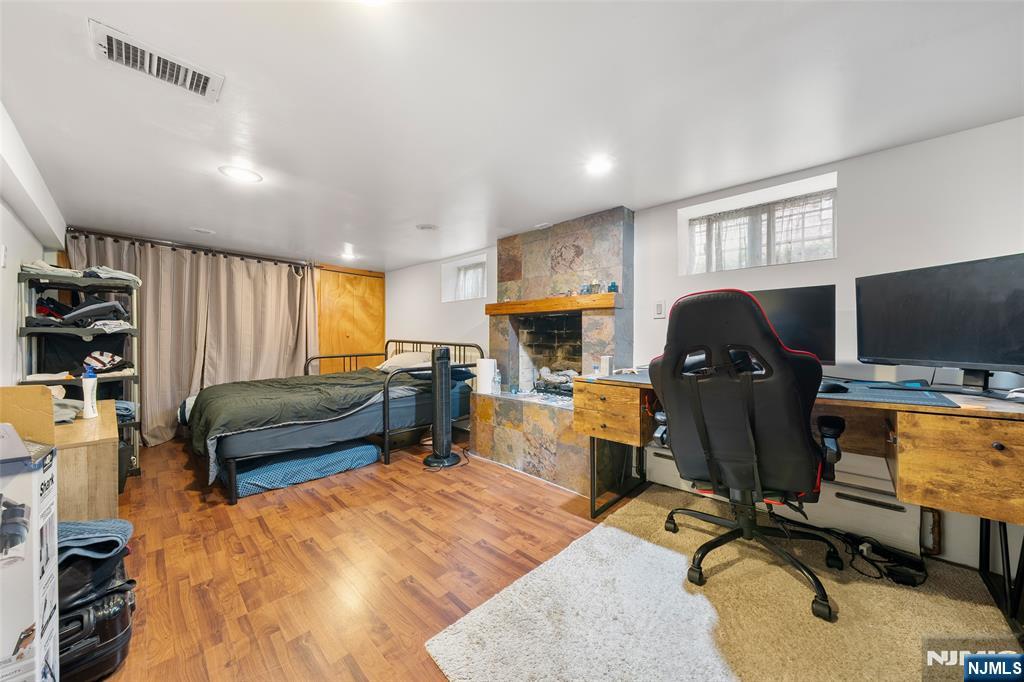 209 8th Street Fairview, NJ 07022 - Photo 9 of 38