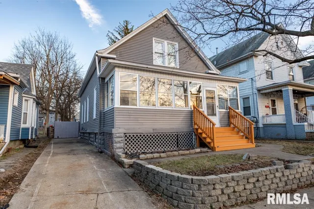 $149,900 | 1916 North Peoria Avenue, Peoria, IL 61603