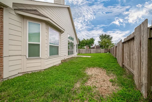 $2,300 | 5703 Langham Dawn Lane, Houston, TX 77084