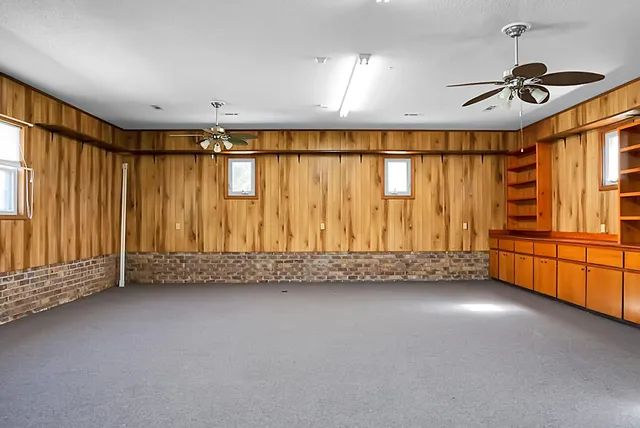 $1,000,000 | 1763 Kingstree Highway, Manning, SC 29102