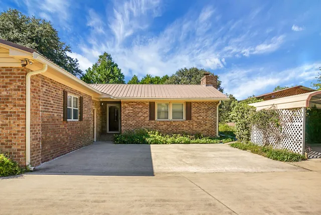 $1,000,000 | 1763 Kingstree Highway, Manning, SC 29102