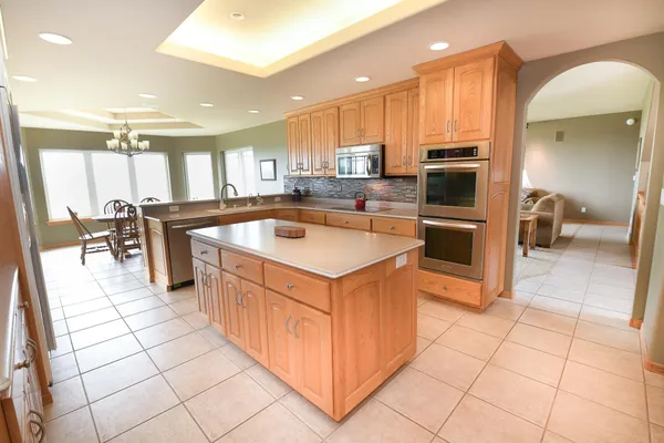 $879,900 | 13755 130th Street South, Barnesville, MN 56514