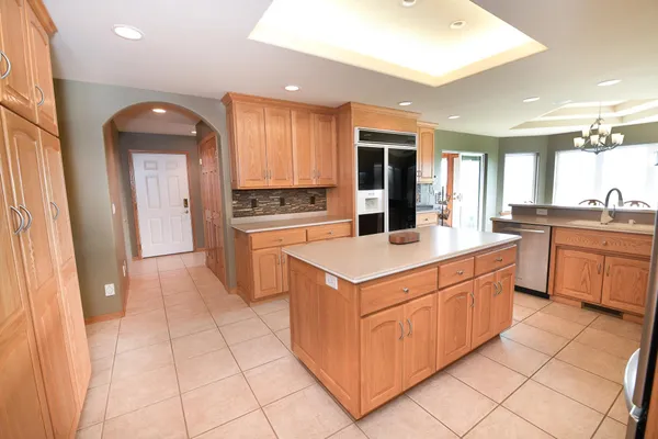 $879,900 | 13755 130th Street South, Barnesville, MN 56514