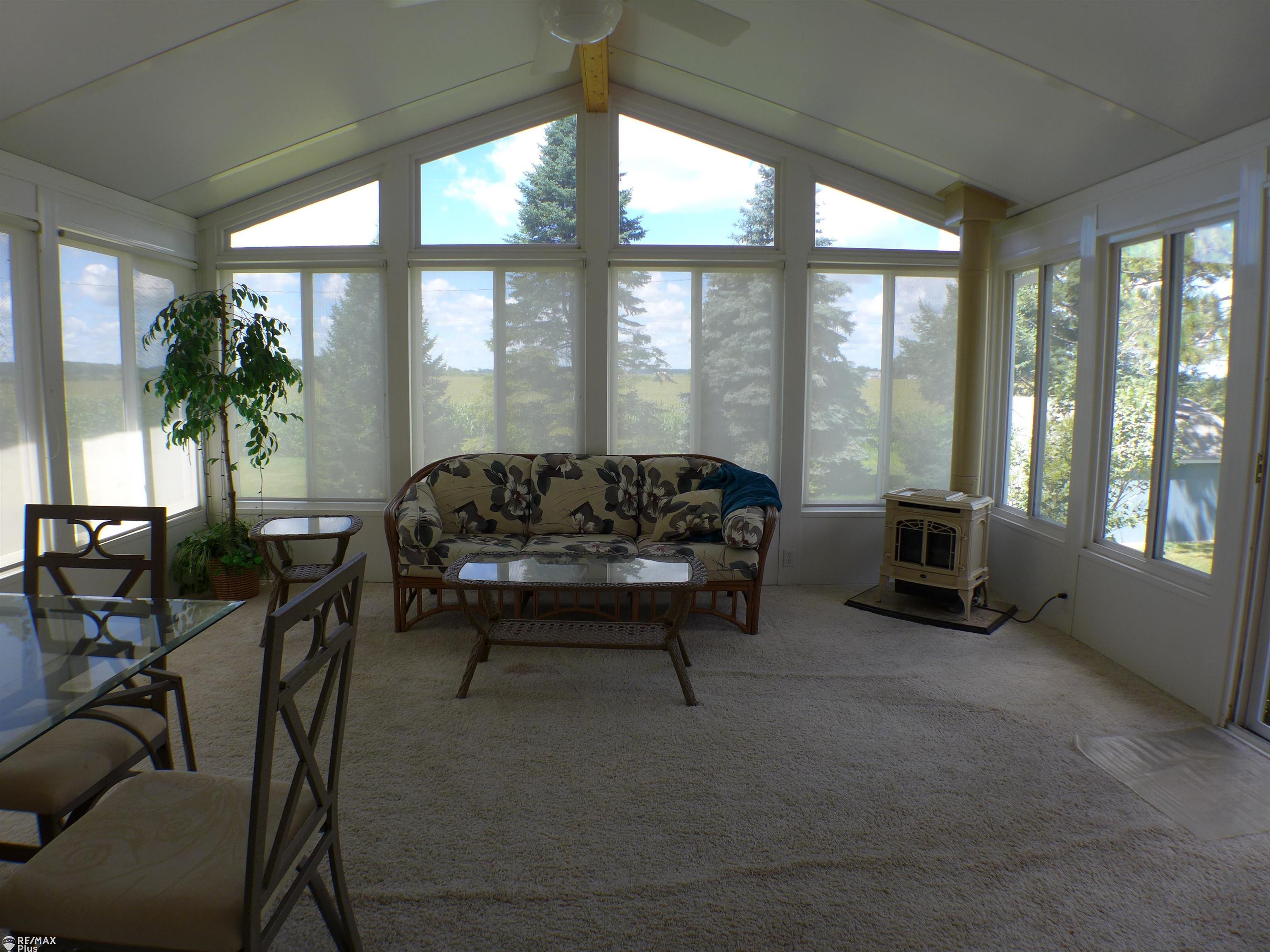 4826 Cottrell Road Vassar, MI 48768 - Photo 17 of 24 50084829-16.JPG