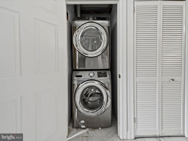 $800,000 | 131 R Street Northeast, Unit A, Washington, DC 20002