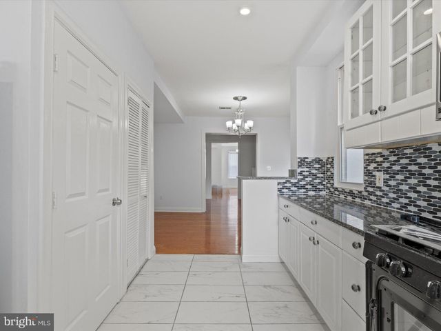 $800,000 | 131 R Street Northeast, Unit A, Washington, DC 20002