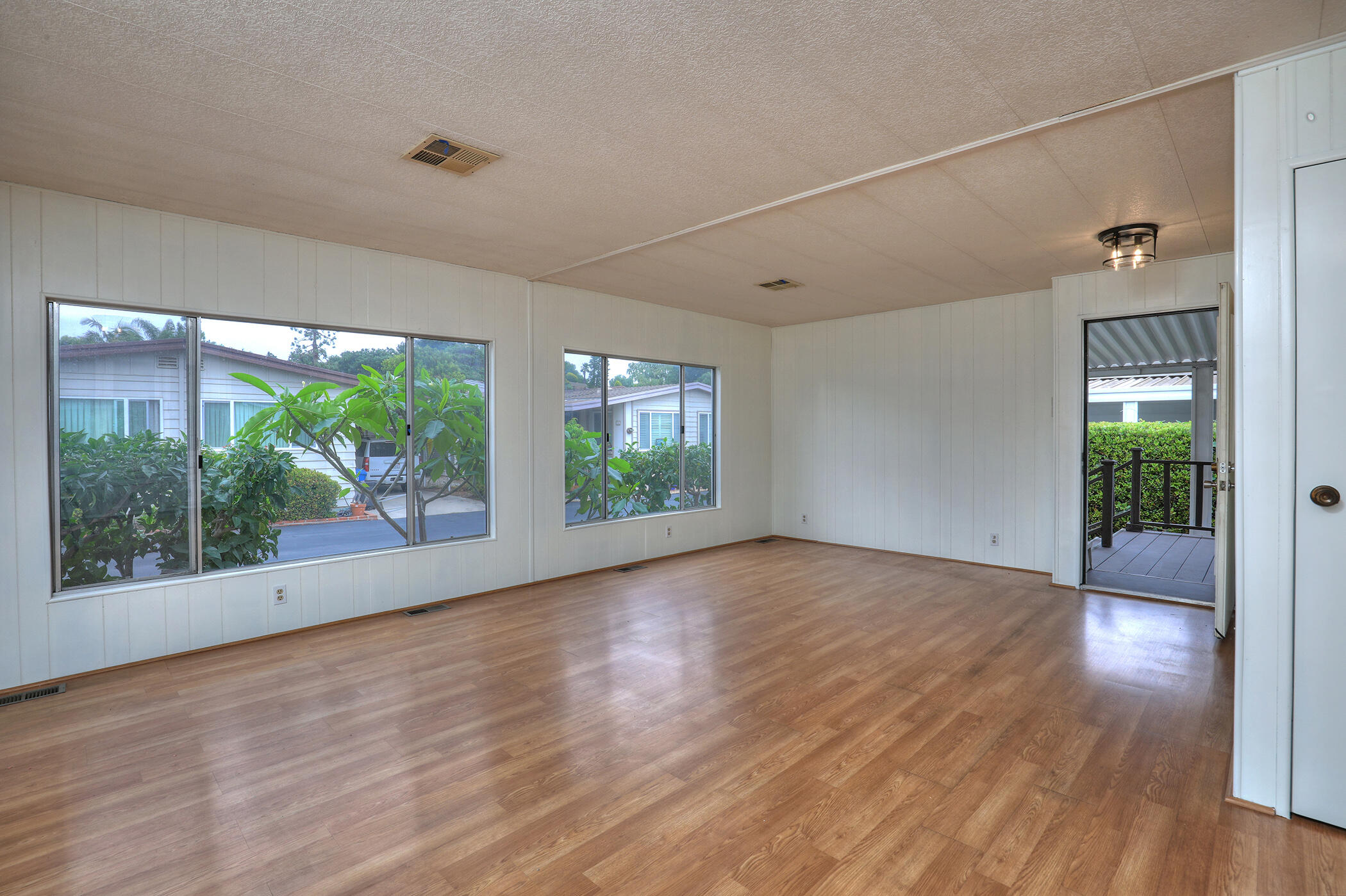 340 Old Mill Road, Unit 222 Santa Barbara, CA 93110 - Photo 3 of 19 Living Room