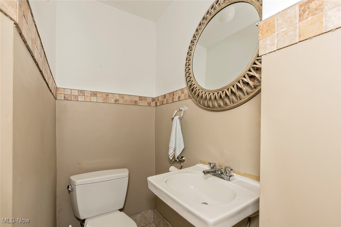 3511 Randolph Road Cleveland, OH 44121 - Photo 24 of 50