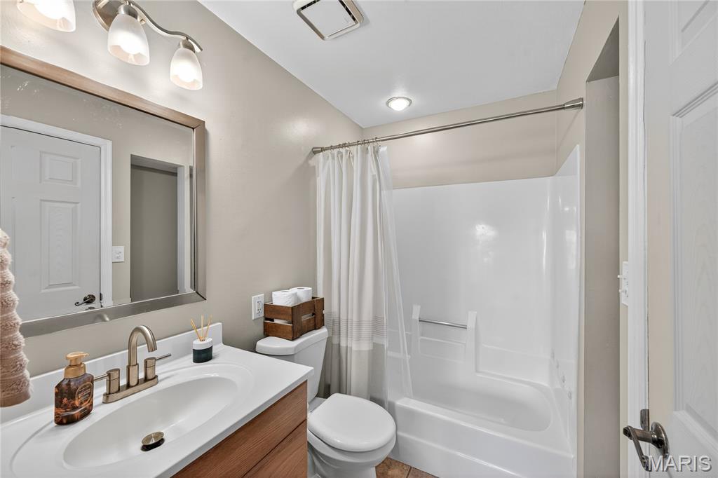 682 Sugar Trail Court, Unit 6 St. Peters, MO 63376 - Photo 12 of 17