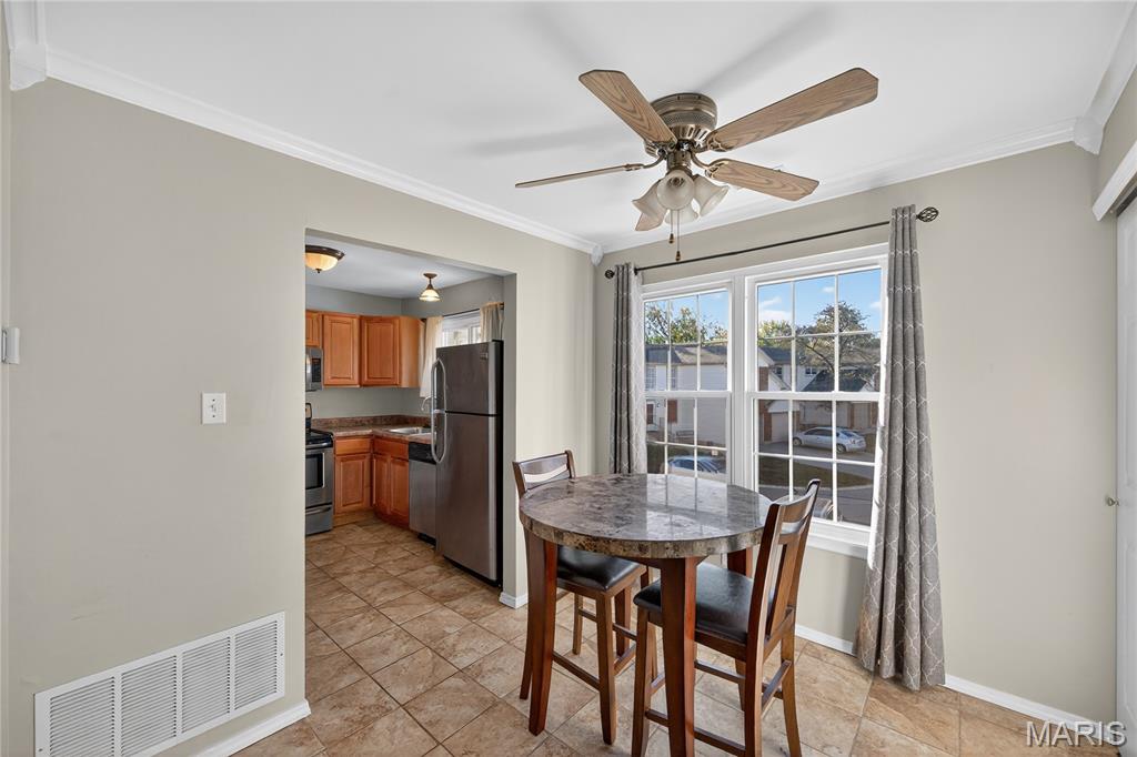 682 Sugar Trail Court, Unit 6 St. Peters, MO 63376 - Photo 6 of 17