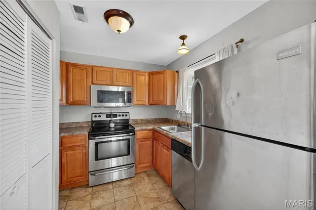 $125,000 | 682 Sugar Trail Court, Unit 6, St. Peters, MO 63376