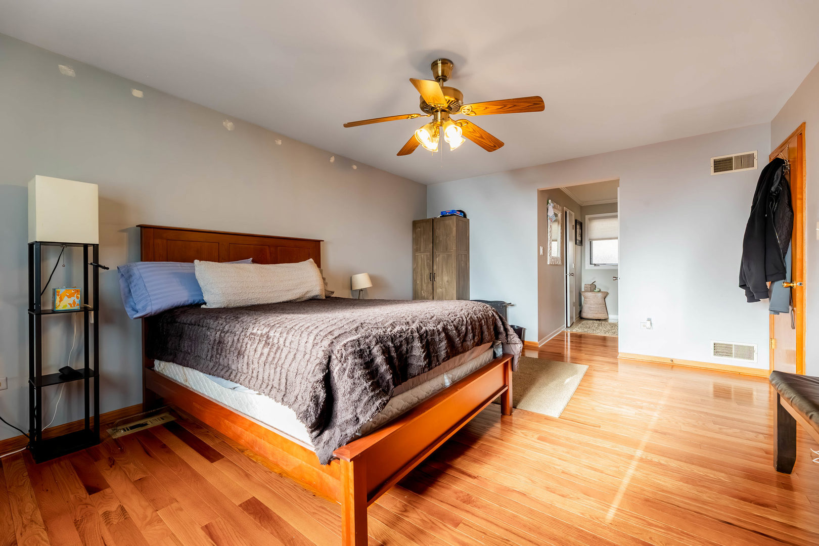 7057 100th Street Chicago Ridge, IL 60415 - Photo 10 of 21 Gallery Image 10