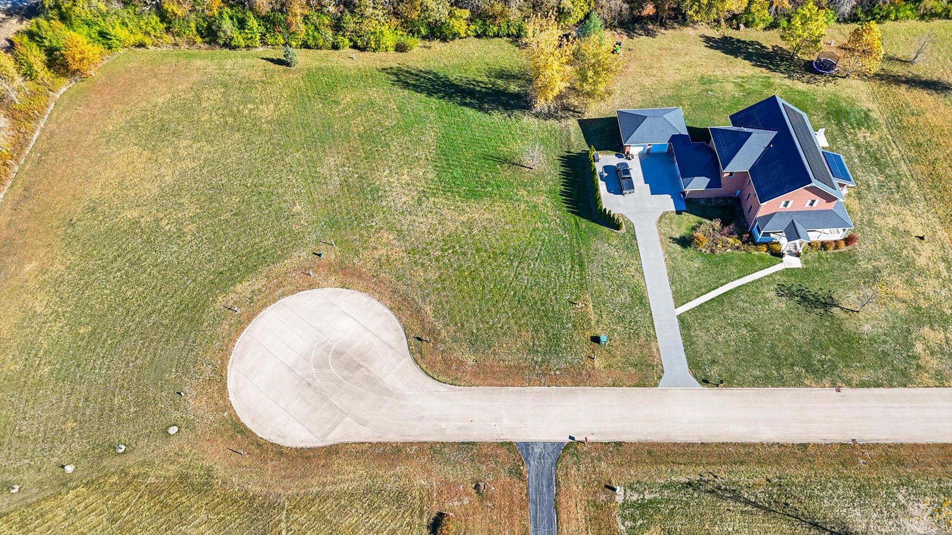 3002 Brickhouses Road Urbana, IL 61802 - Photo 6 of 19 a view of a wooden door