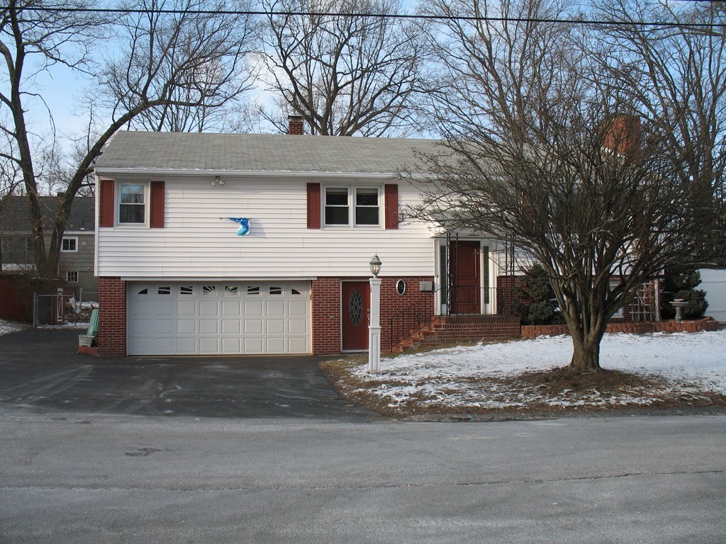 15 Pilgrim Road Lawrence, MA 01843 - Photo 27 of 30 Gallery Image 27