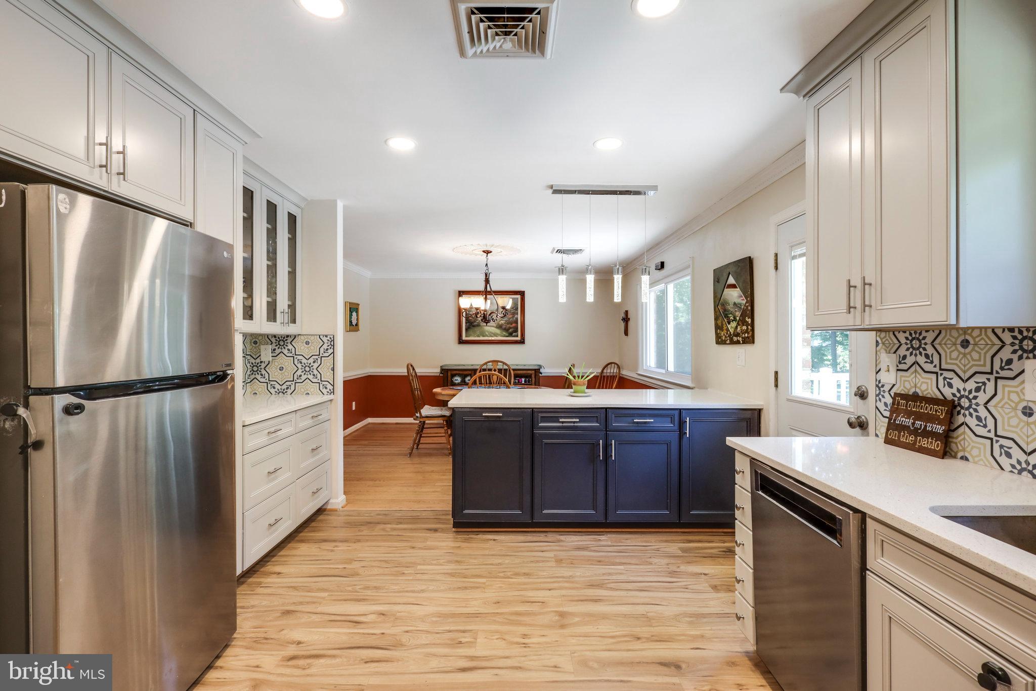 4417 Laurel Road Alexandria, VA 22309 - Photo 12 of 35