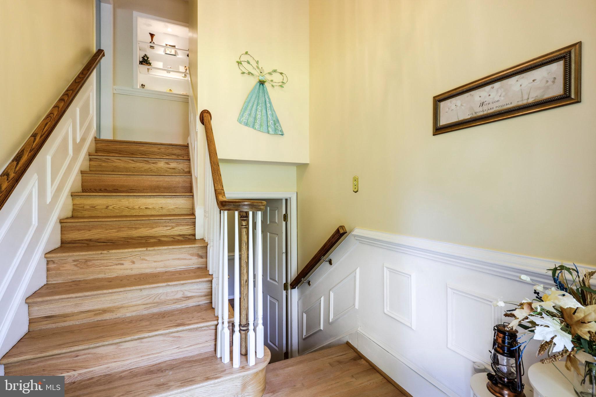 4417 Laurel Road Alexandria, VA 22309 - Photo 20 of 35 Entry Foyer