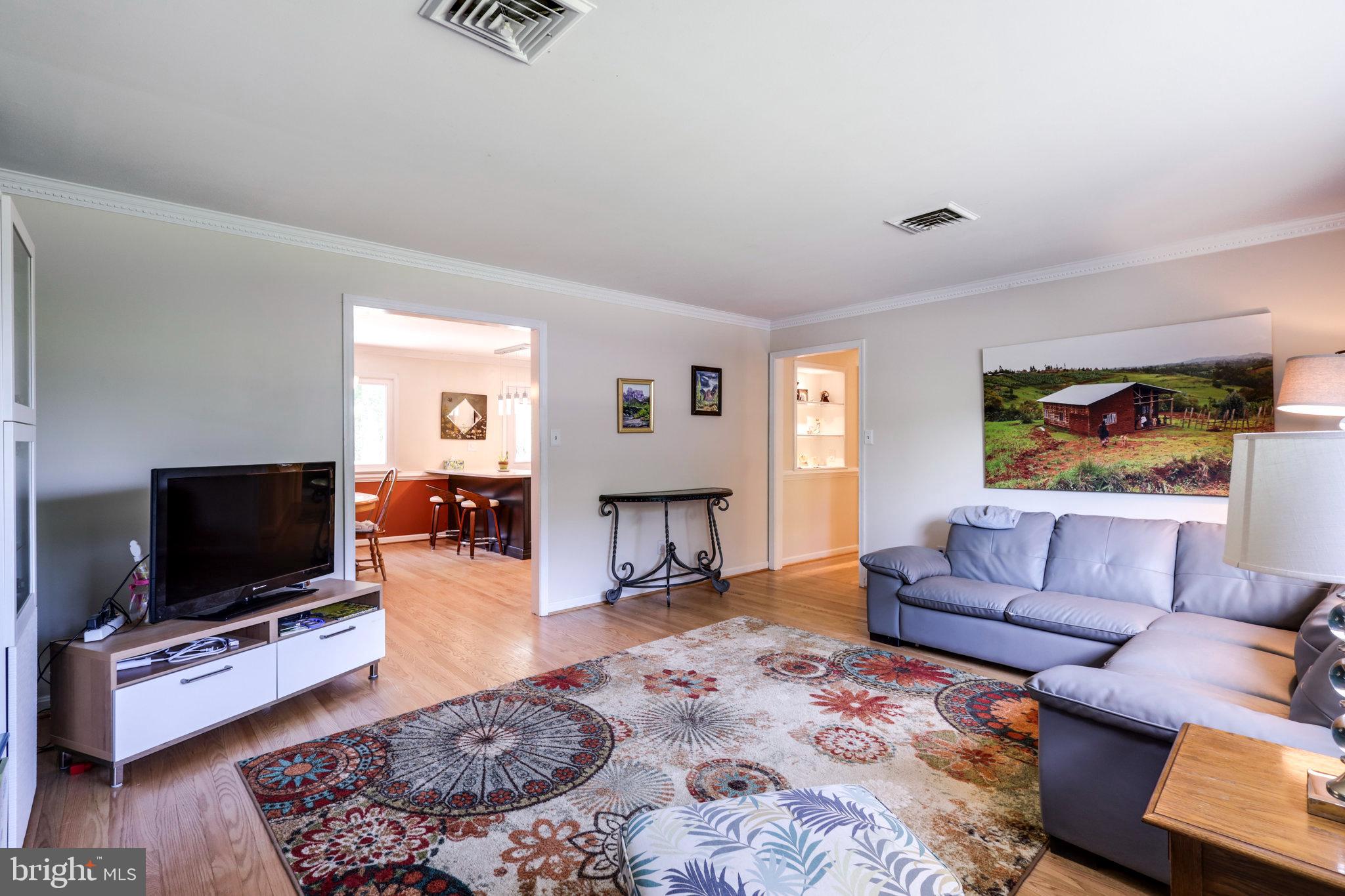 4417 Laurel Road Alexandria, VA 22309 - Photo 5 of 35 Living room with view towards dining room