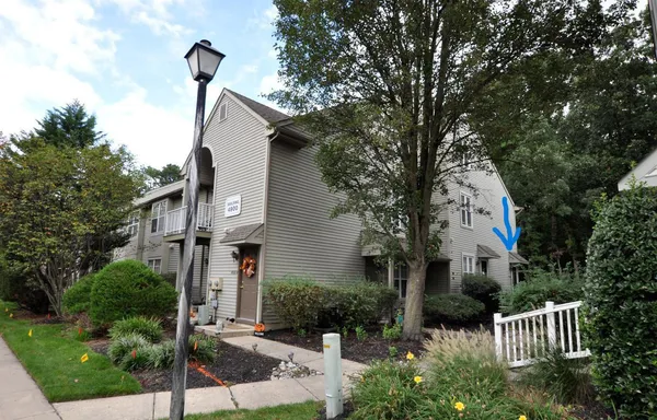 $315,000 | 4906 Albridge Way, Unit B, Mount Laurel, NJ 08054