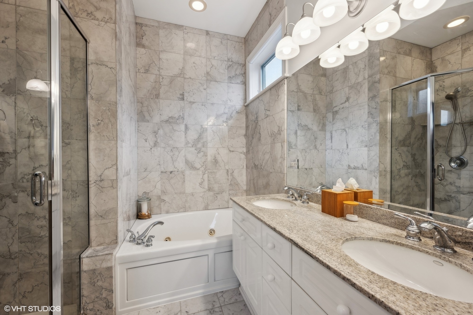 3035 North Racine Avenue, Unit 3 Chicago, IL 60657 - Photo 11 of 17 Gallery Image 11